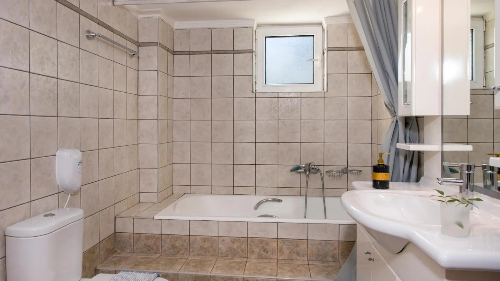 Holiday home Villa Ifigeneia Private Hot Tub Rooms Kalathas